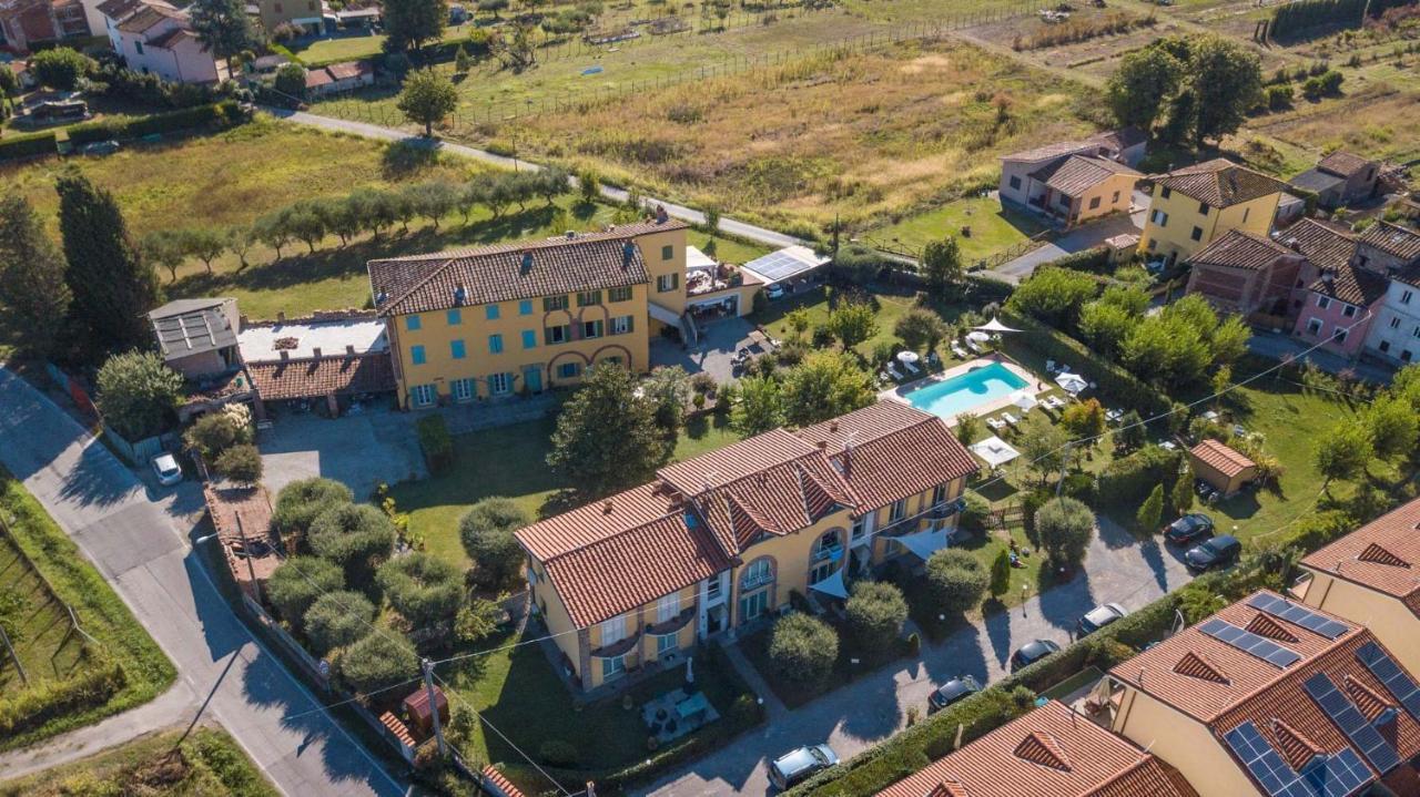 Villa Gabriella Apartments Lucca Eksteriør billede